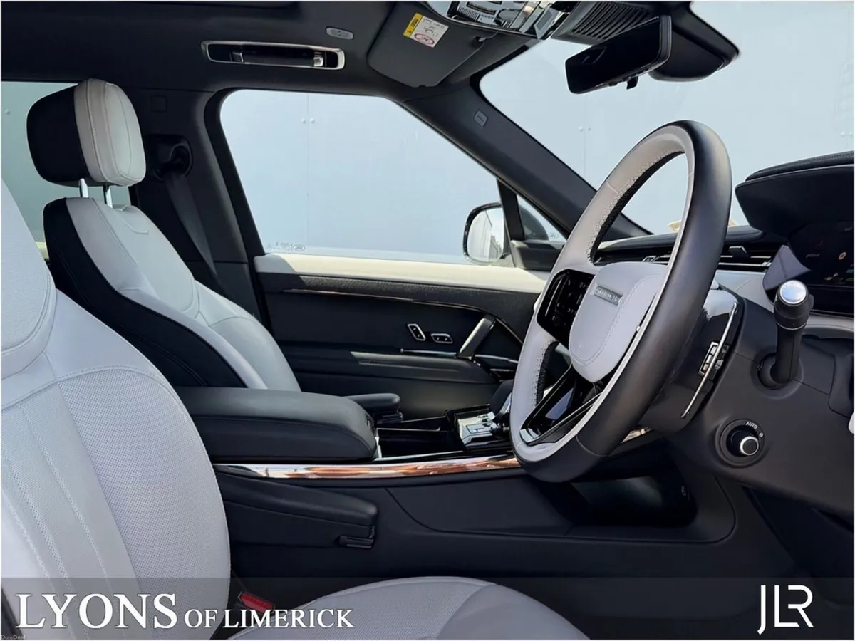 Land Rover Range Rover Sport 3.0 I6 PHEV HSE **23 - Image 3