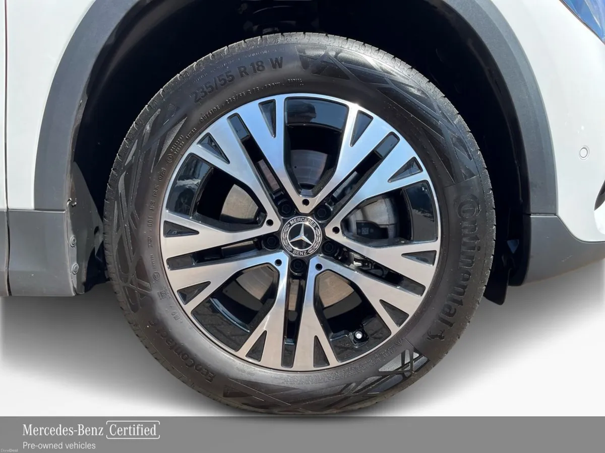 Mercedes-Benz GLA 180D Progressive Line Plus Compa - Image 5