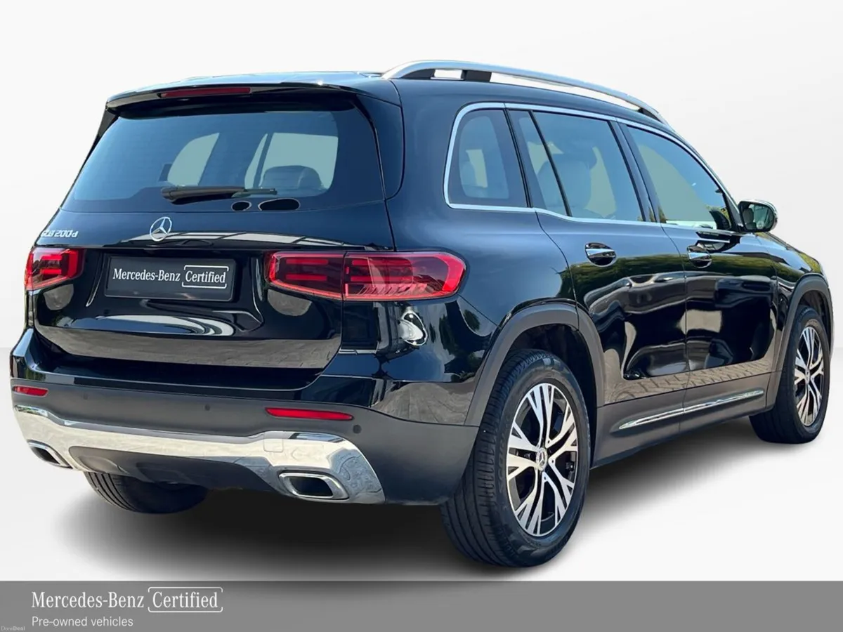 Mercedes-Benz GLB 200D Progressive Line Plus SUV - Image 3