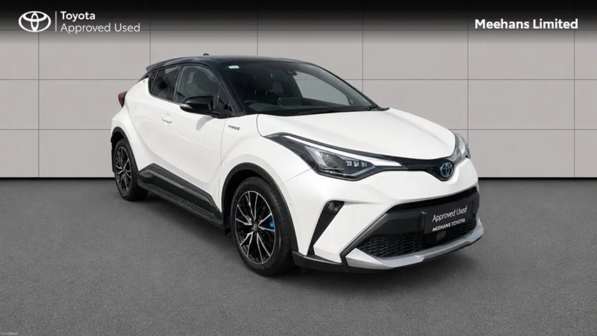 Toyota C-HR C-HR 1.8 HYBRID SOL - Image 1