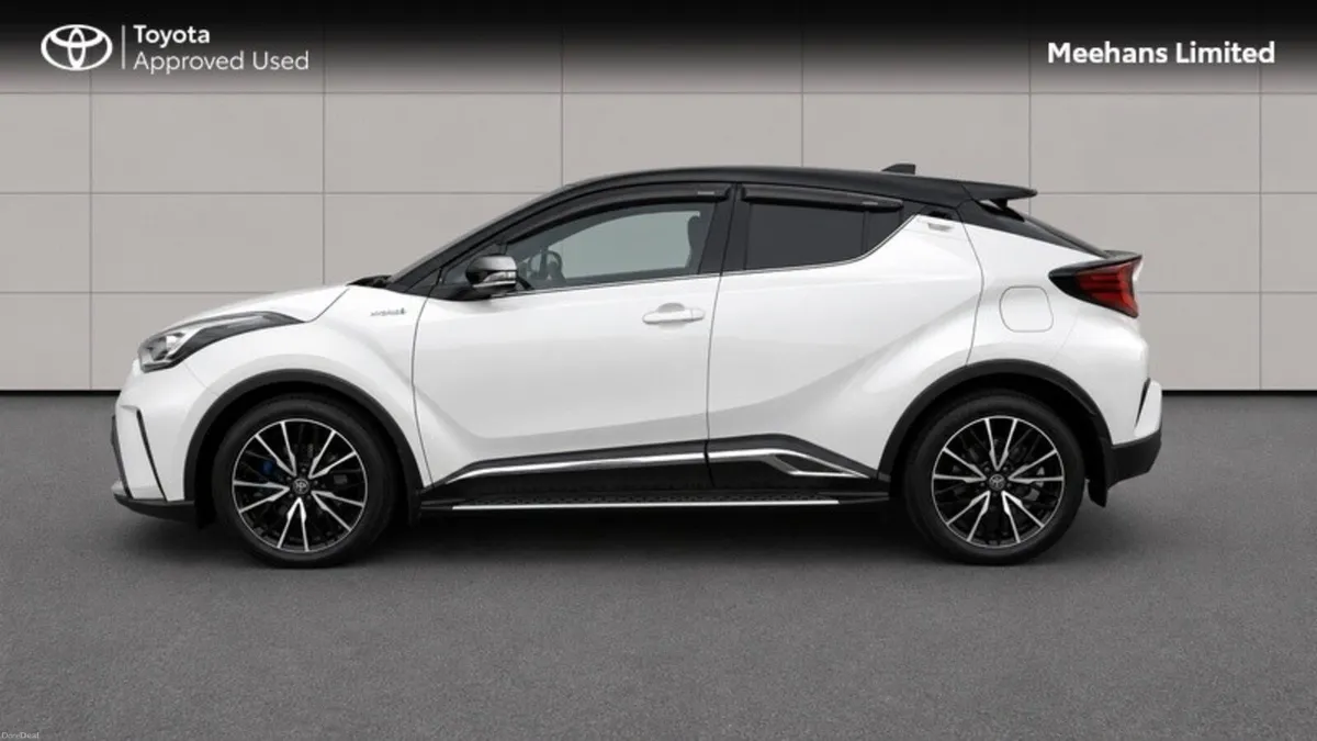 Toyota C-HR C-HR 1.8 HYBRID SOL - Image 3