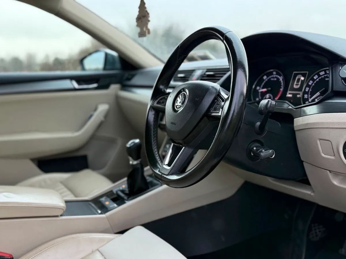 Skoda Superb 2.0tdi - Image 5