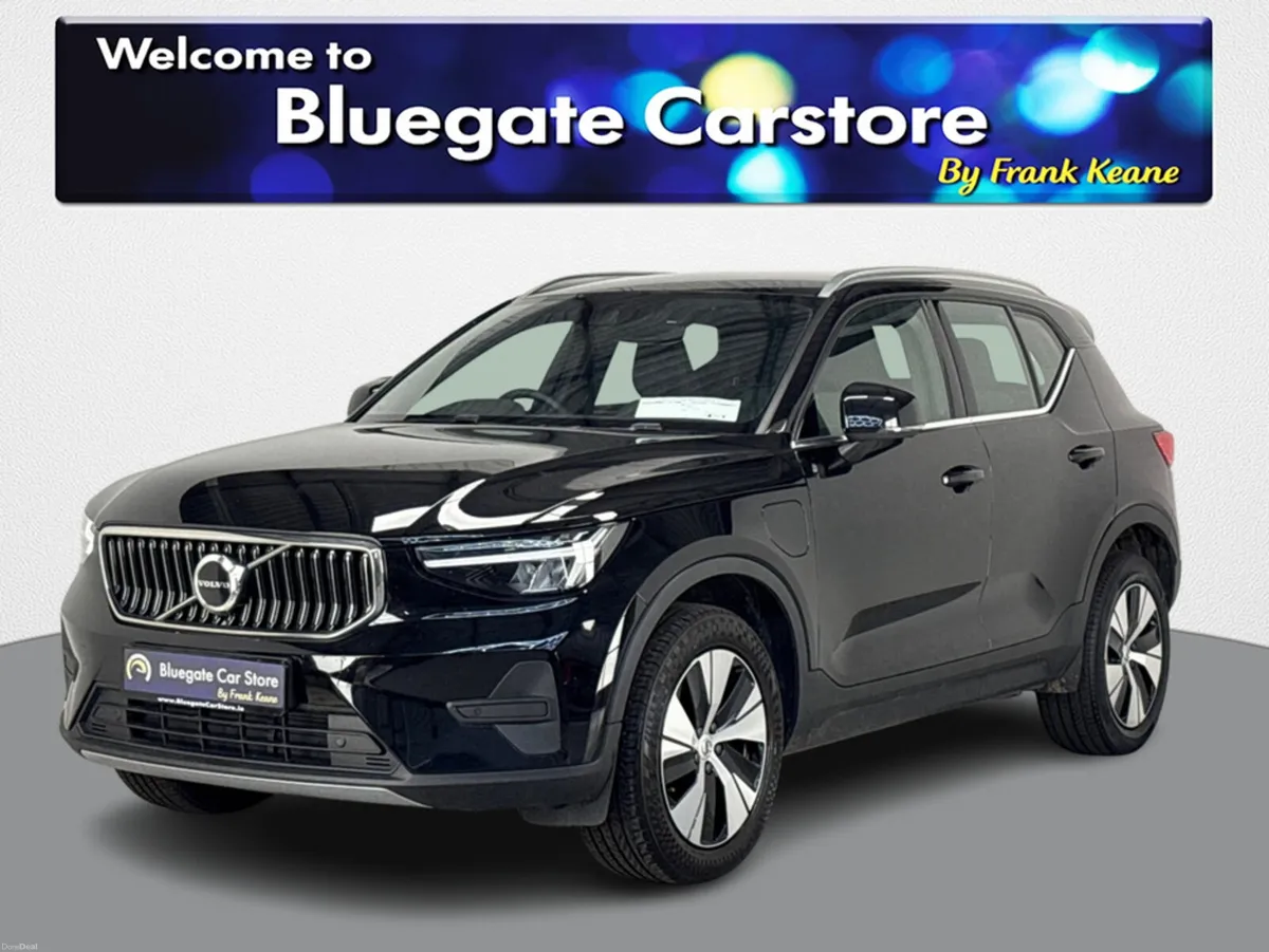 Volvo XC40 CORE T4 RECHARGE AUTO **FULL BLACK CLOT - Image 6