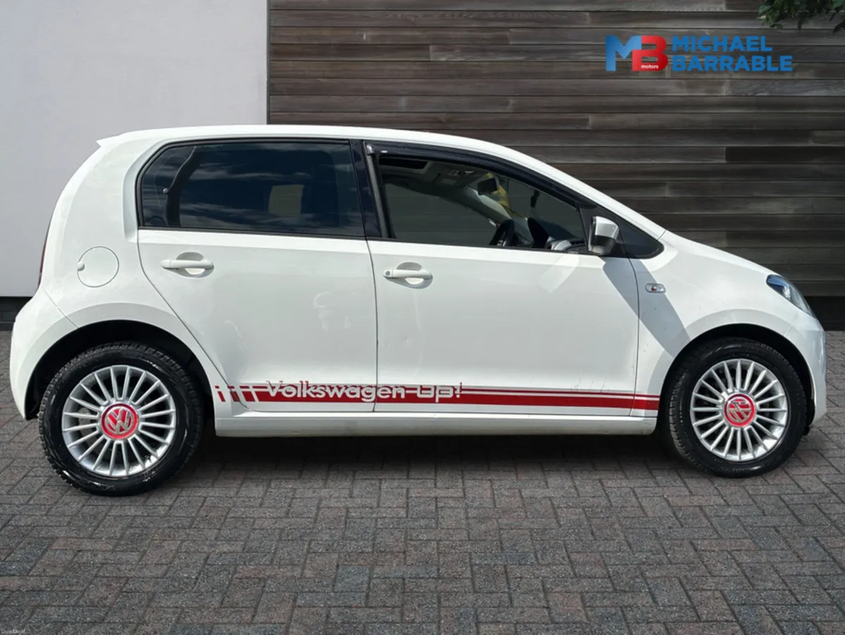 Volkswagen up! Automatic *SUNROOF* - Image 4