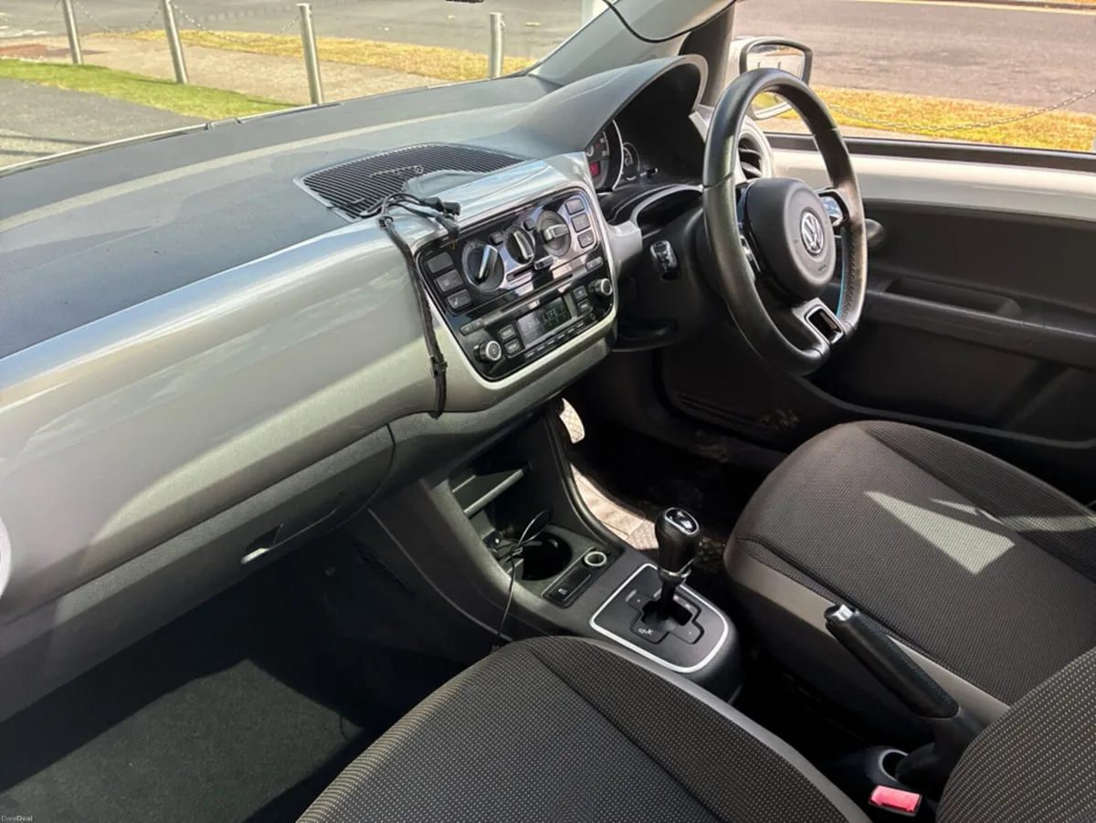 Volkswagen up! Automatic *SUNROOF* - Image 2