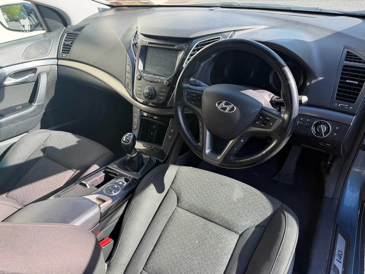 2016 Hyundai i40 NCT 10/27 - Image 4