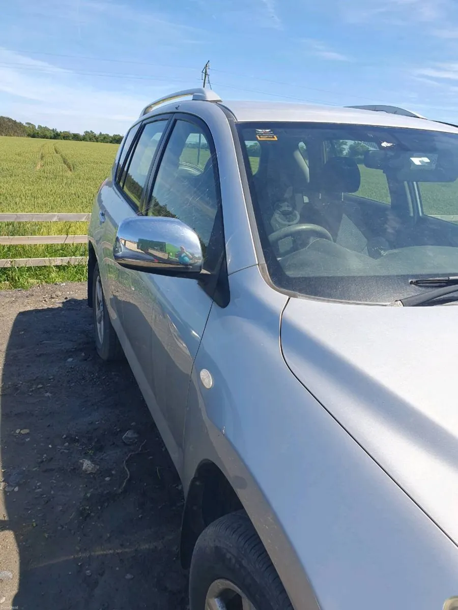 Toyota rav 4 - Image 3