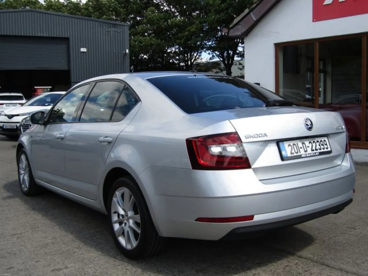 Skoda Octavia SOL 1.6tdi 115HP 4DR - Image 6