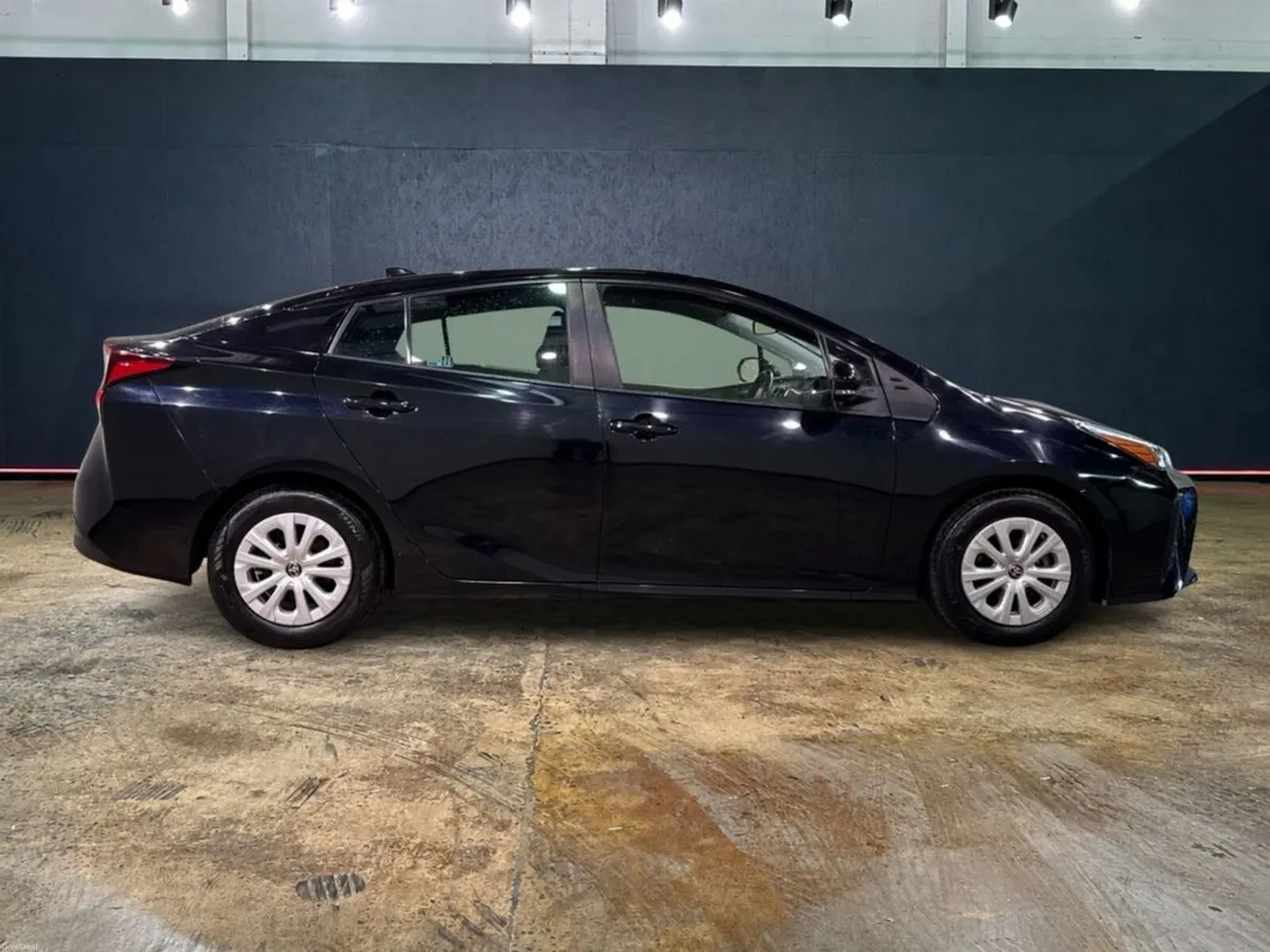 Toyota Prius 1.8 HYBRID AUTOMATIC - CRUISE CONTROL - Image 2