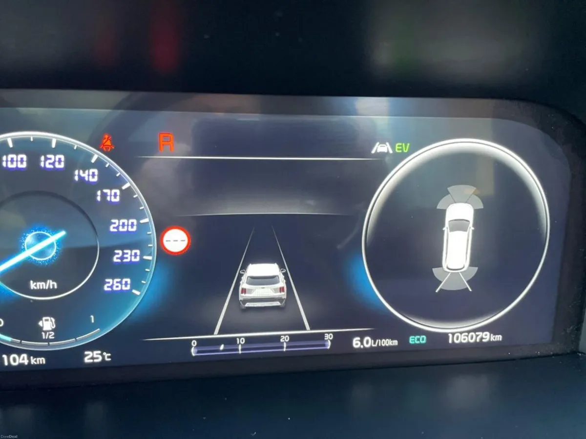 Kia Sorento Phev K4 5DR Auto *SHOWROOM CONDITION* - Image 3