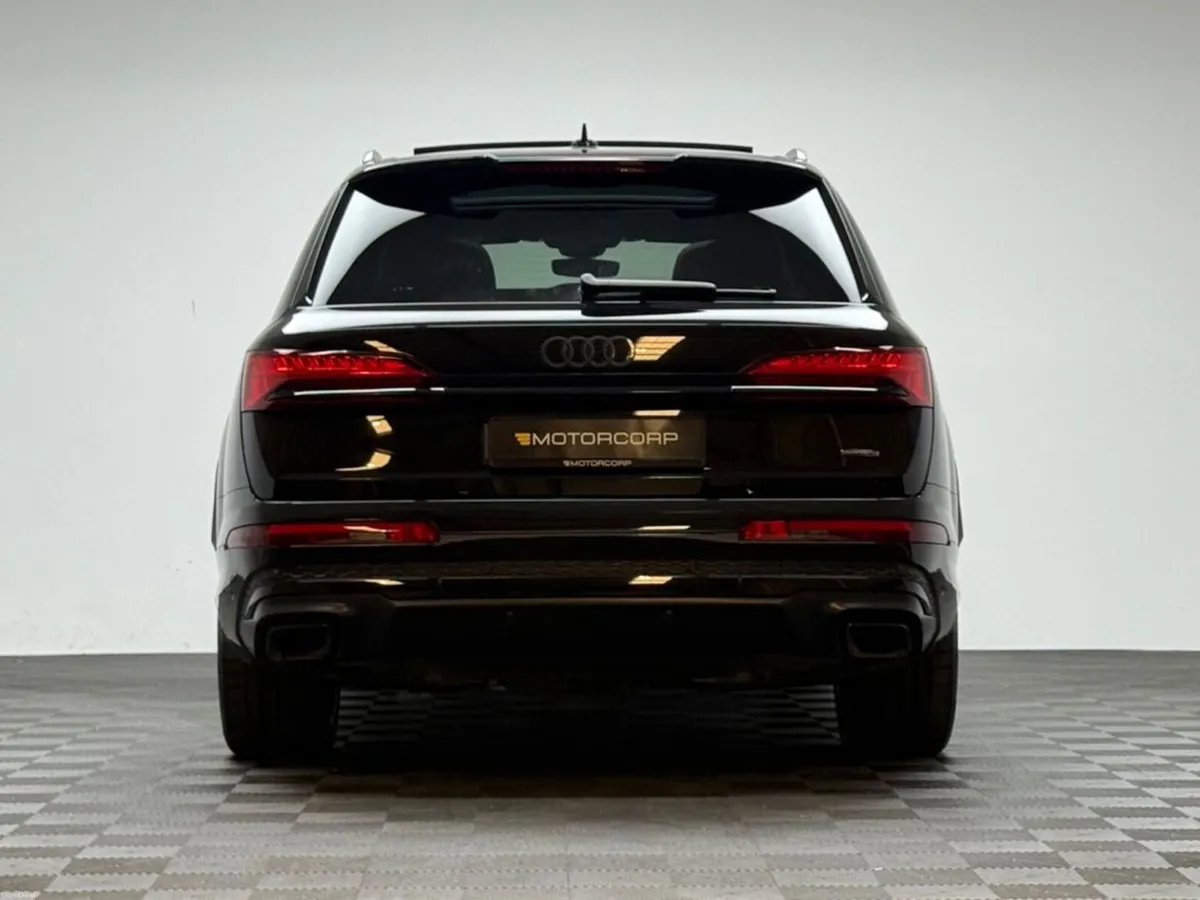 Audi Q7 TFSI E QUATTRO BLACK EDITION - Image 6