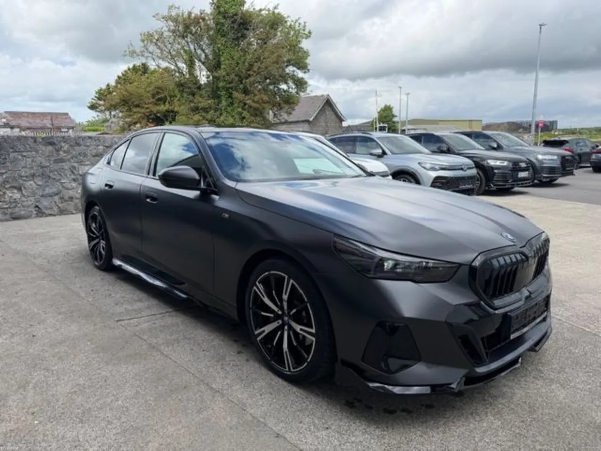 BMW 5-Series 530E M SPORT PRO - Image 5