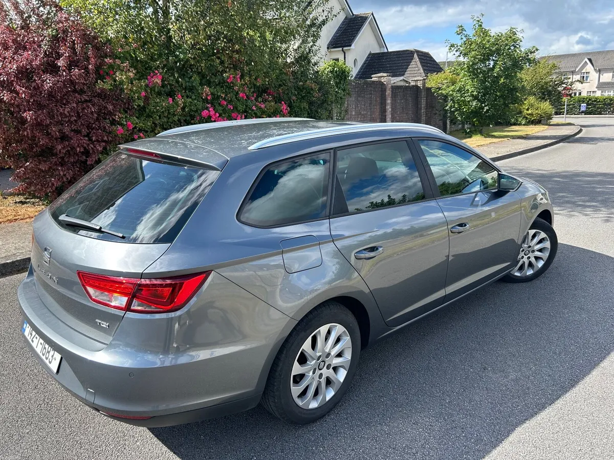 142 SEAT Leon estate 1.6 TDI 105 bhp high spec mod - Image 3
