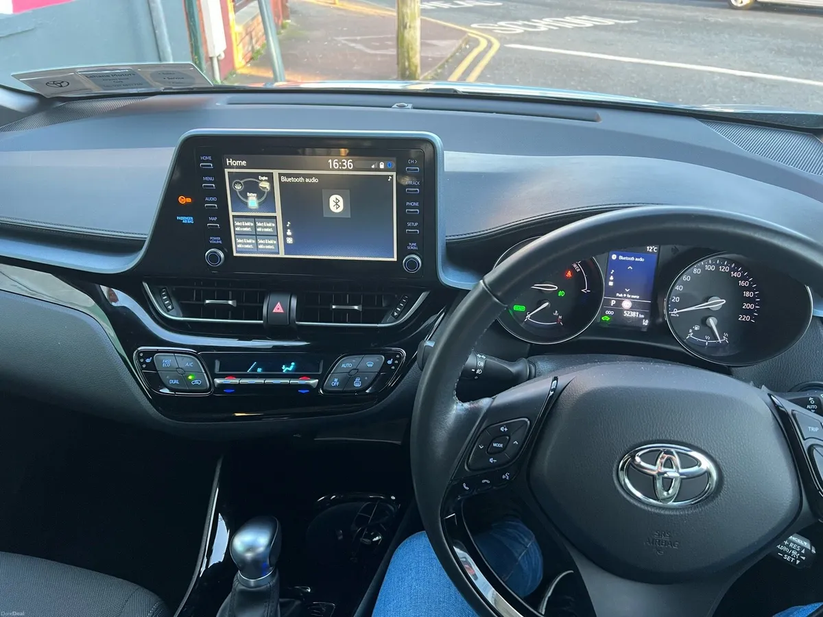 TOYOTA C-HR SPORT 60KM - Image 5