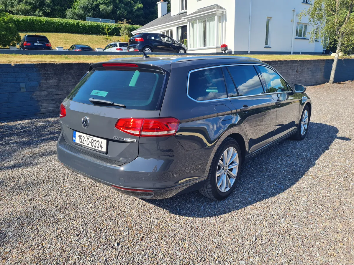 Volkswagen Passat 2015 - Image 5