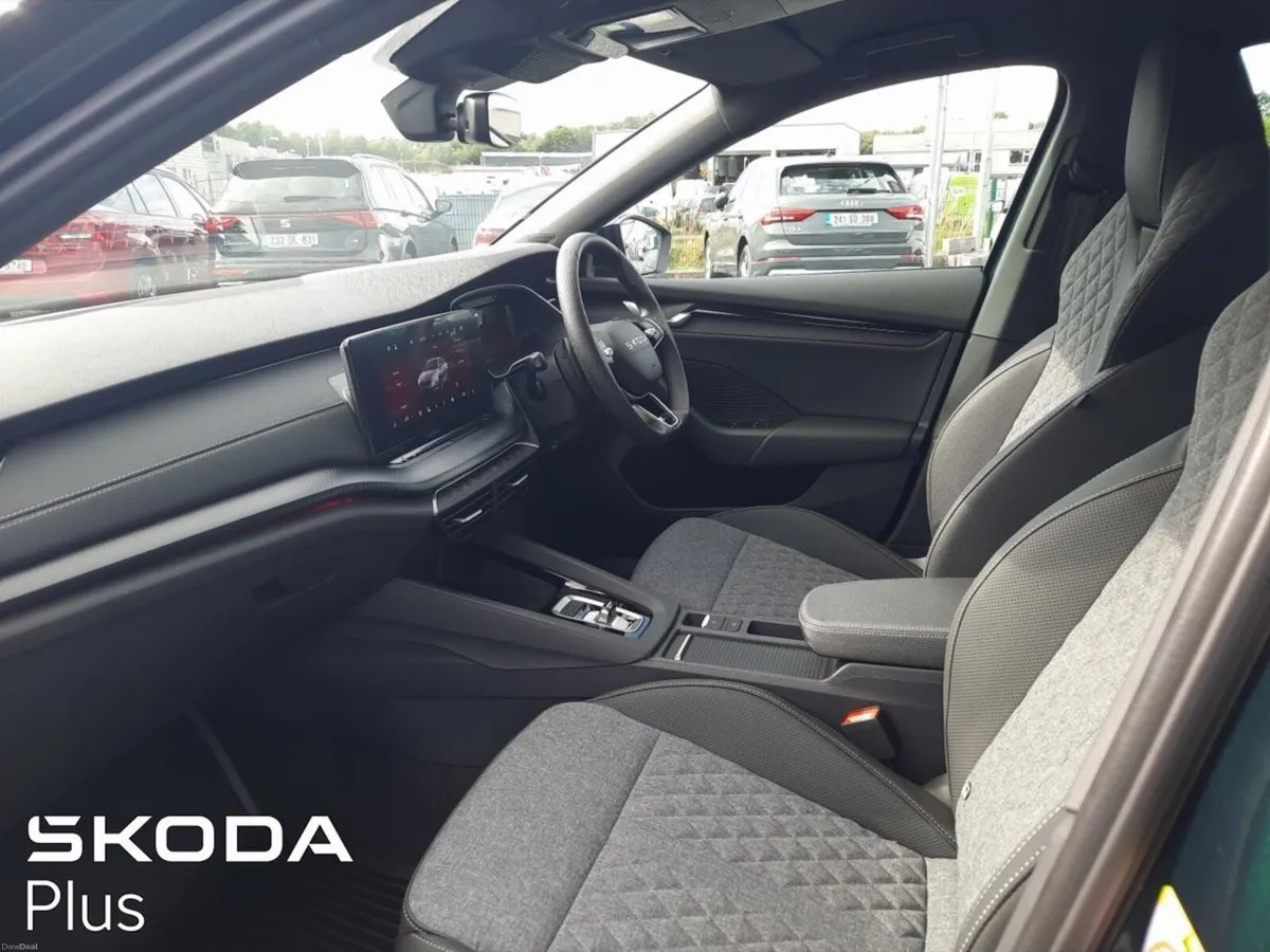 Skoda Octavia Sportline 2.0TDi 150hp DSG - Image 4