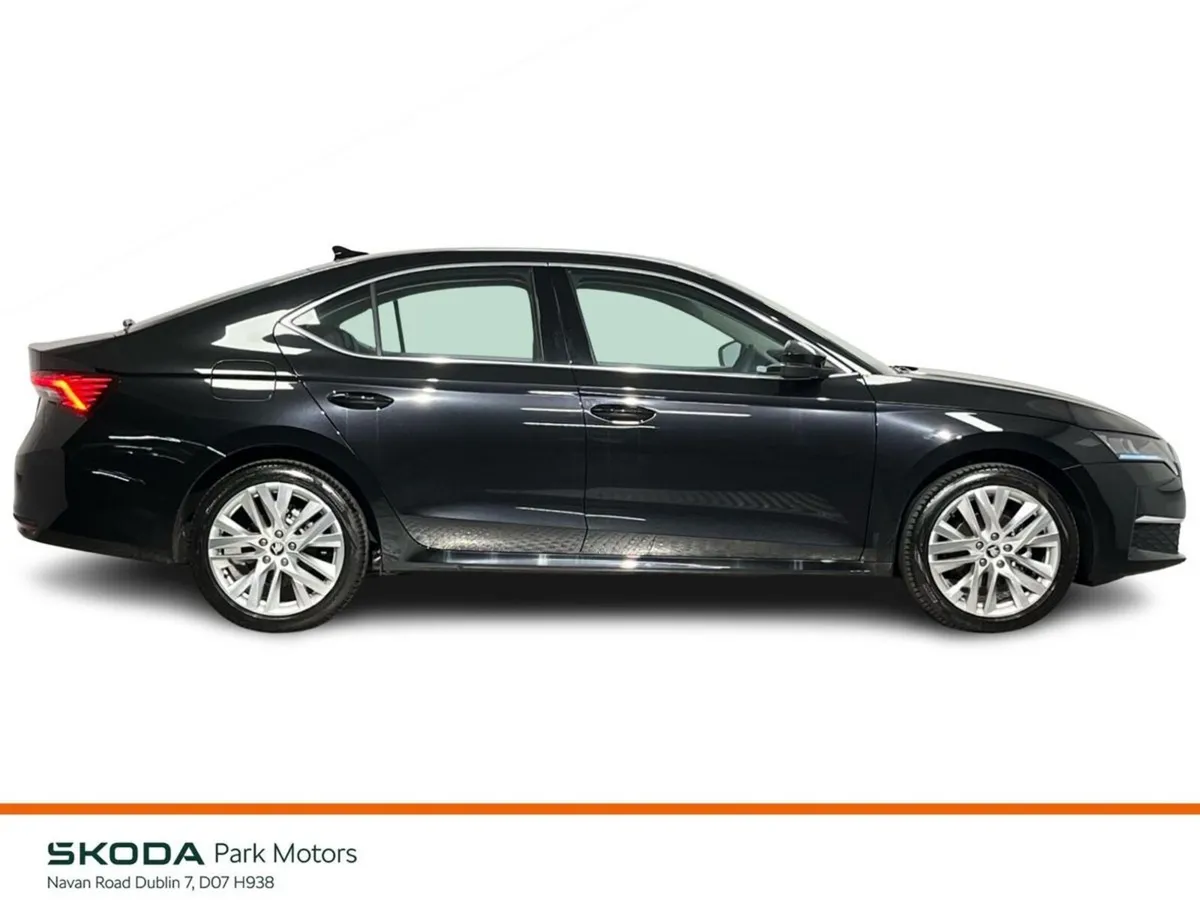 Skoda Octavia Selection+ 1.5TSI 150BHP - Reversing - Image 6