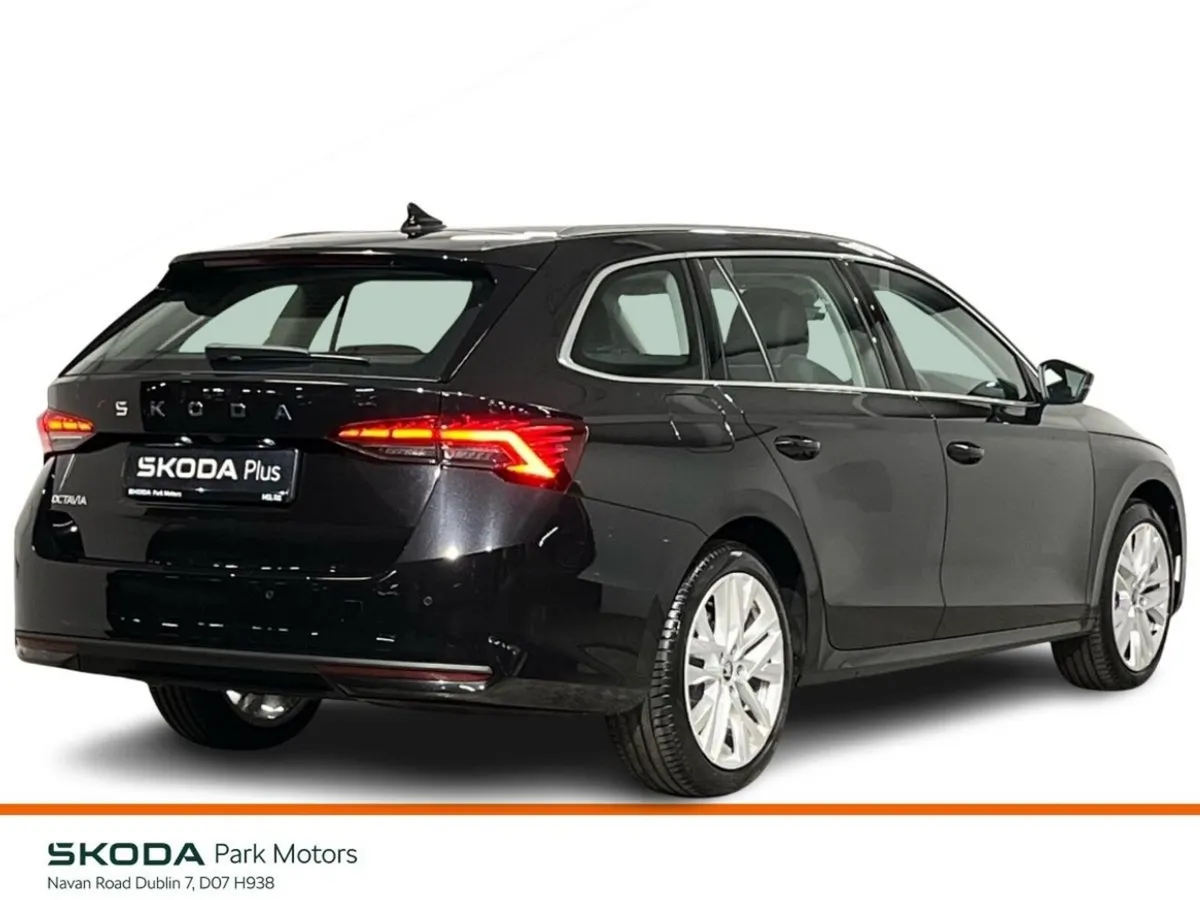 Skoda Octavia Selection+ Combi 2.0TDI 115BHP - Rev - Image 3