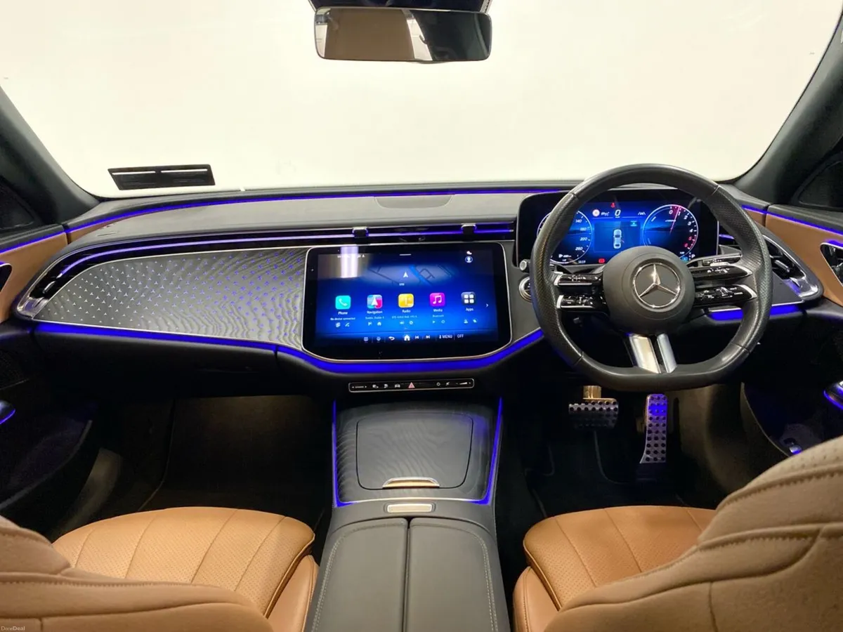 Mercedes-Benz E-Class E 300 de AMG Line Plus | 360 - Image 2