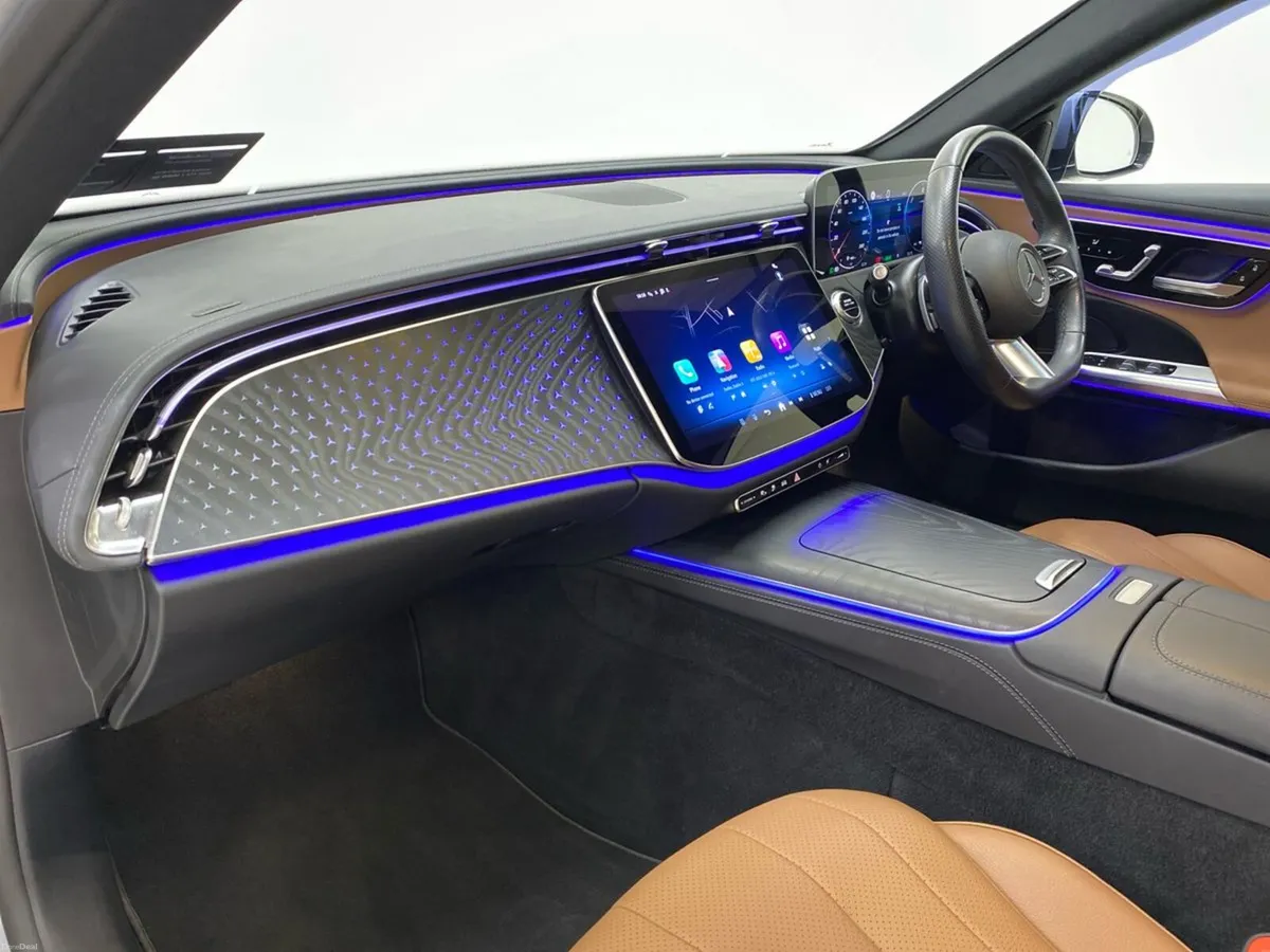 Mercedes-Benz E-Class E 300 de AMG Line Plus | 360 - Image 6