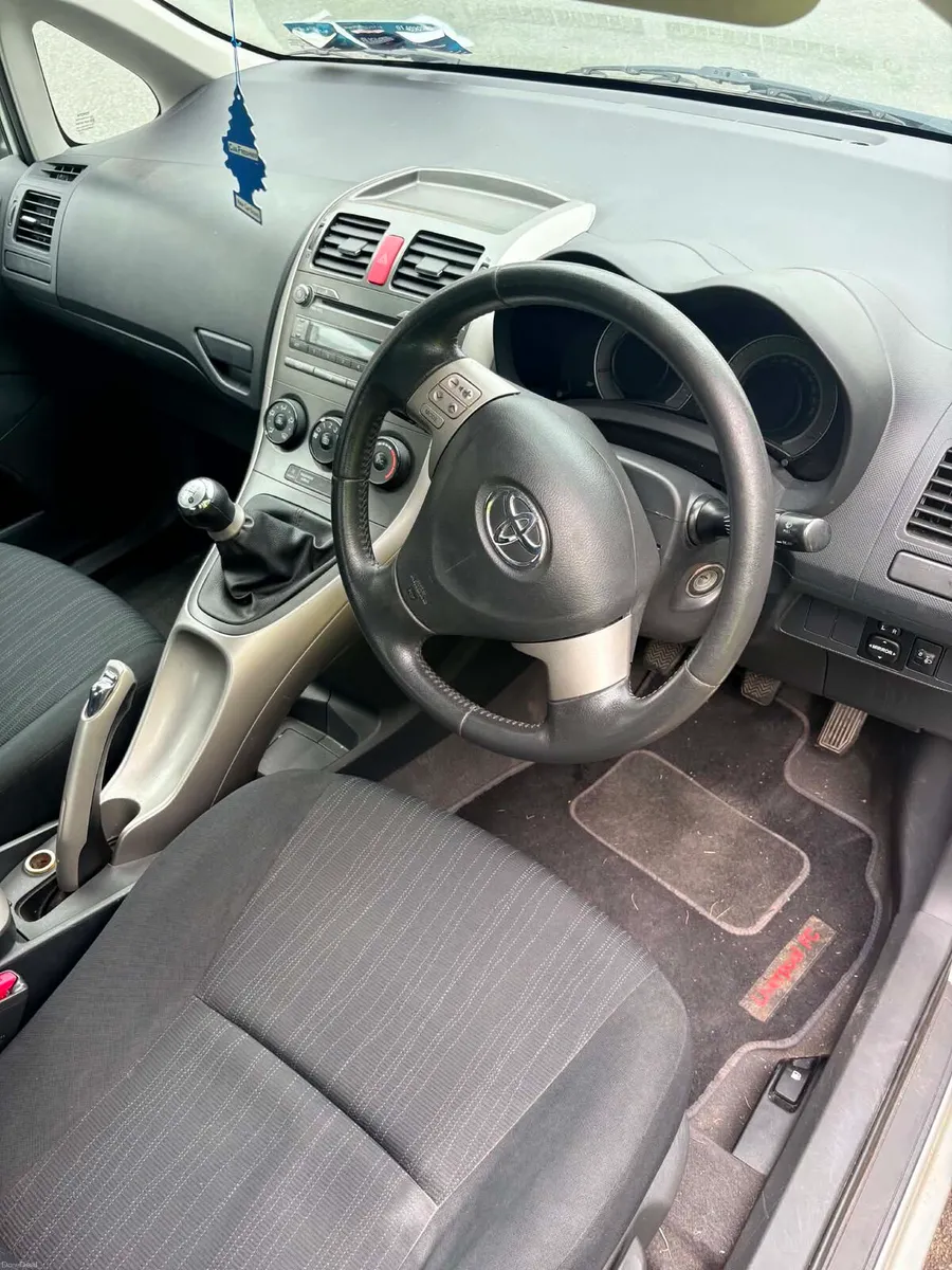 Toyota Auris - Image 5