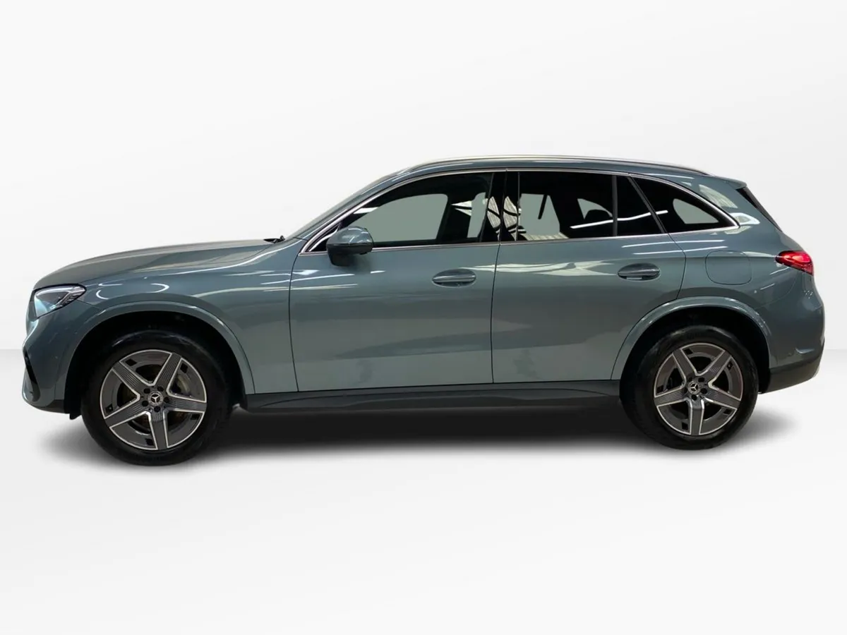 Mercedes-Benz GLC 300 e 4MATIC AMG Line Plus | Rev - Image 5