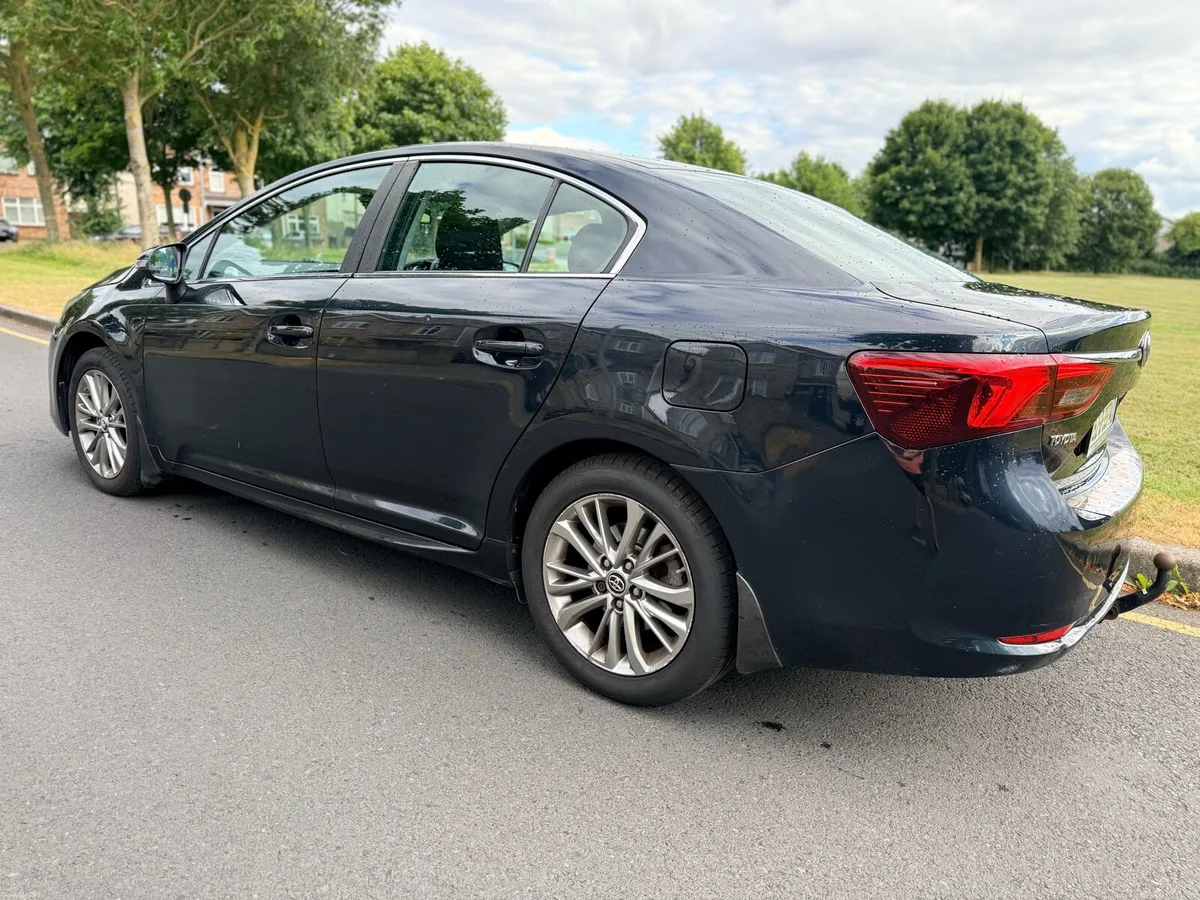 2015 Toyota Avensis 2.0 D-4D Business Edition - Image 4