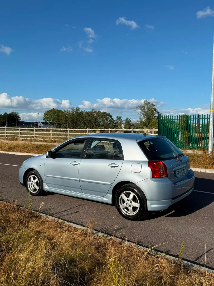 Toyota Corolla - Image 6