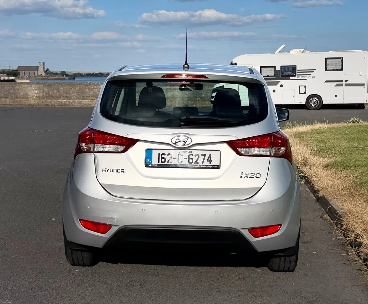Hyundai IX 20 - Image 4