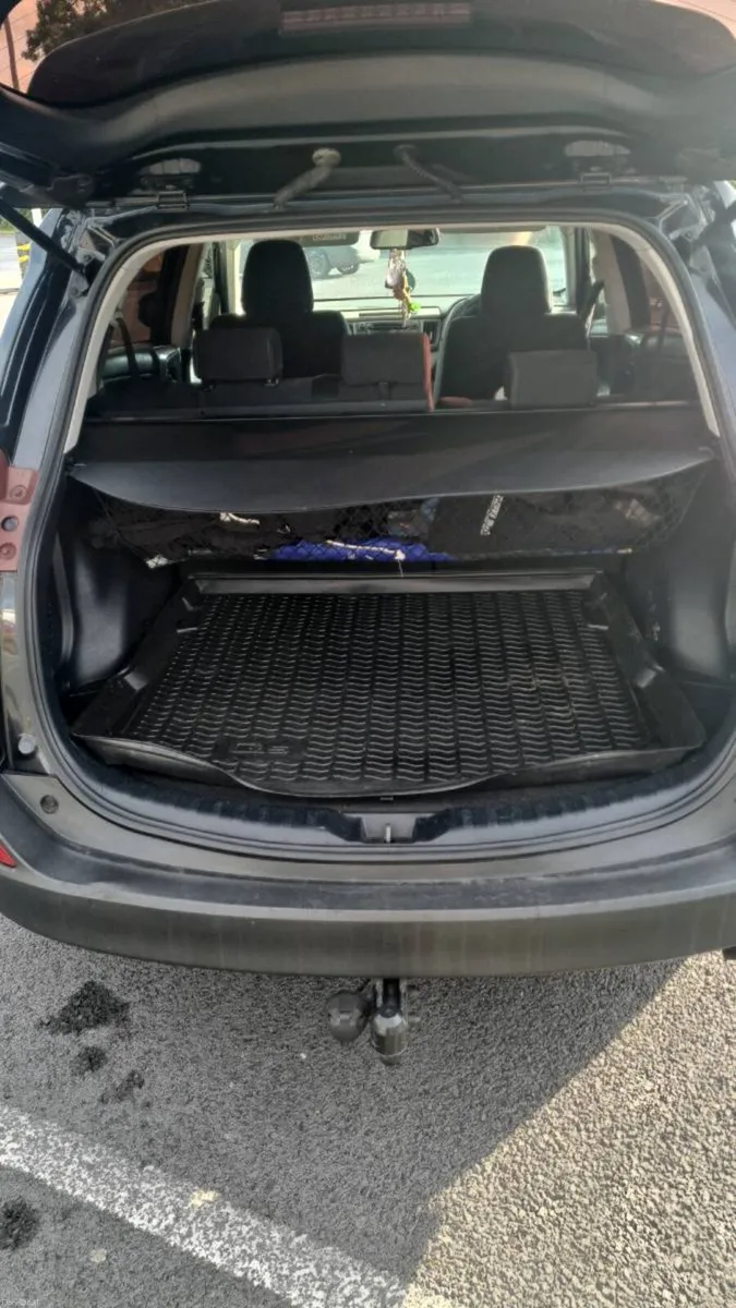 2014 toyota rav 4 - Image 6