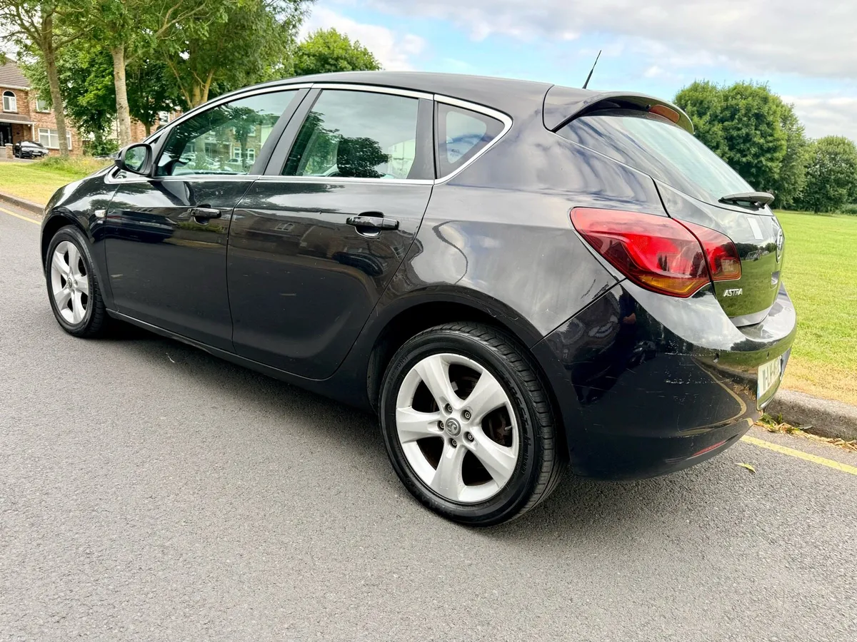 2011 Vauxhall Astra 1.7 CDTI SRI - Image 2