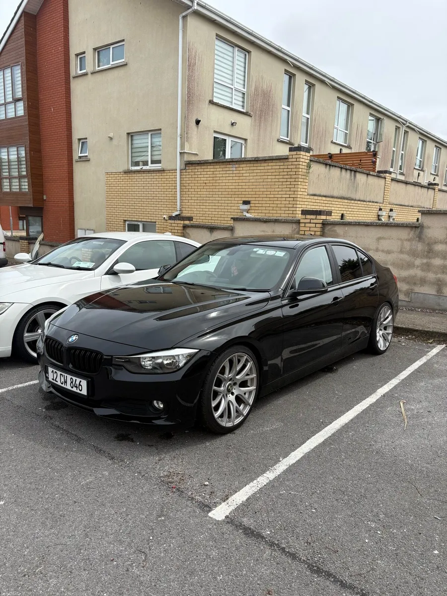 BMW F30 316d - Image 2