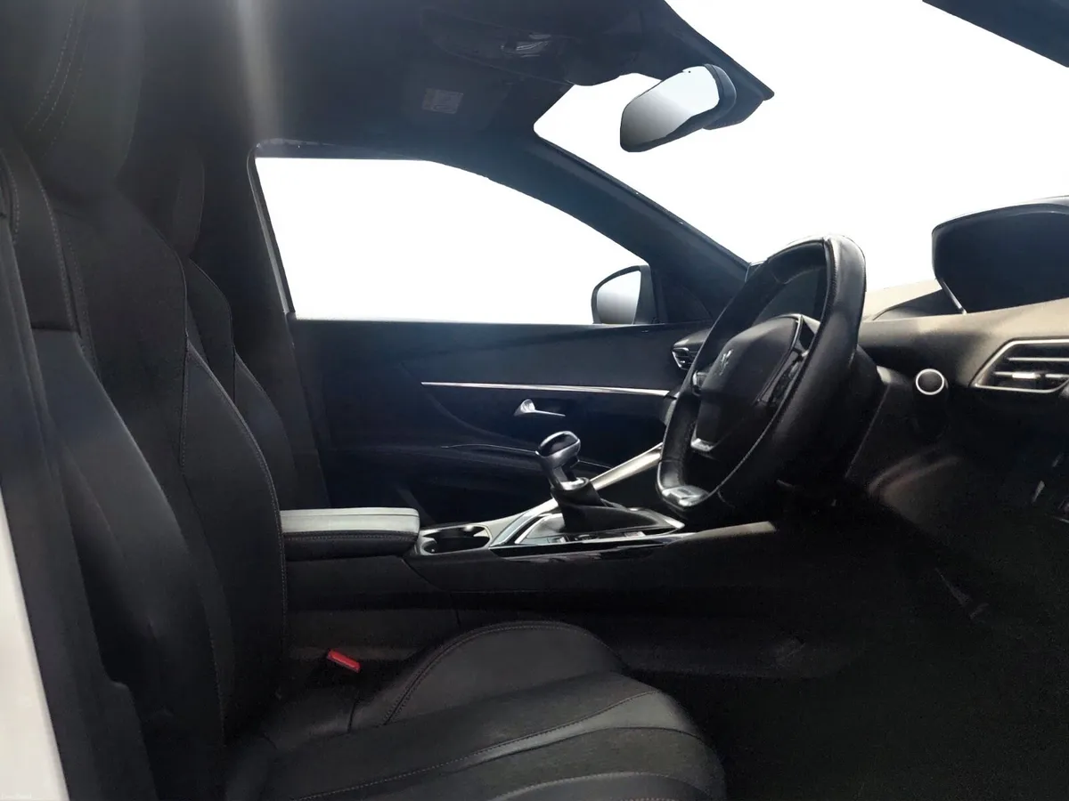 Peugeot 3008 Hdi GT ""one owner** - Image 5
