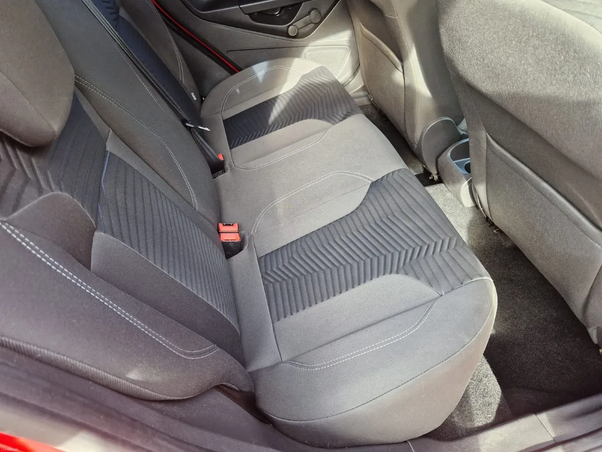 Ford Fiesta 2014 (LOW MILEAGE) - Image 6