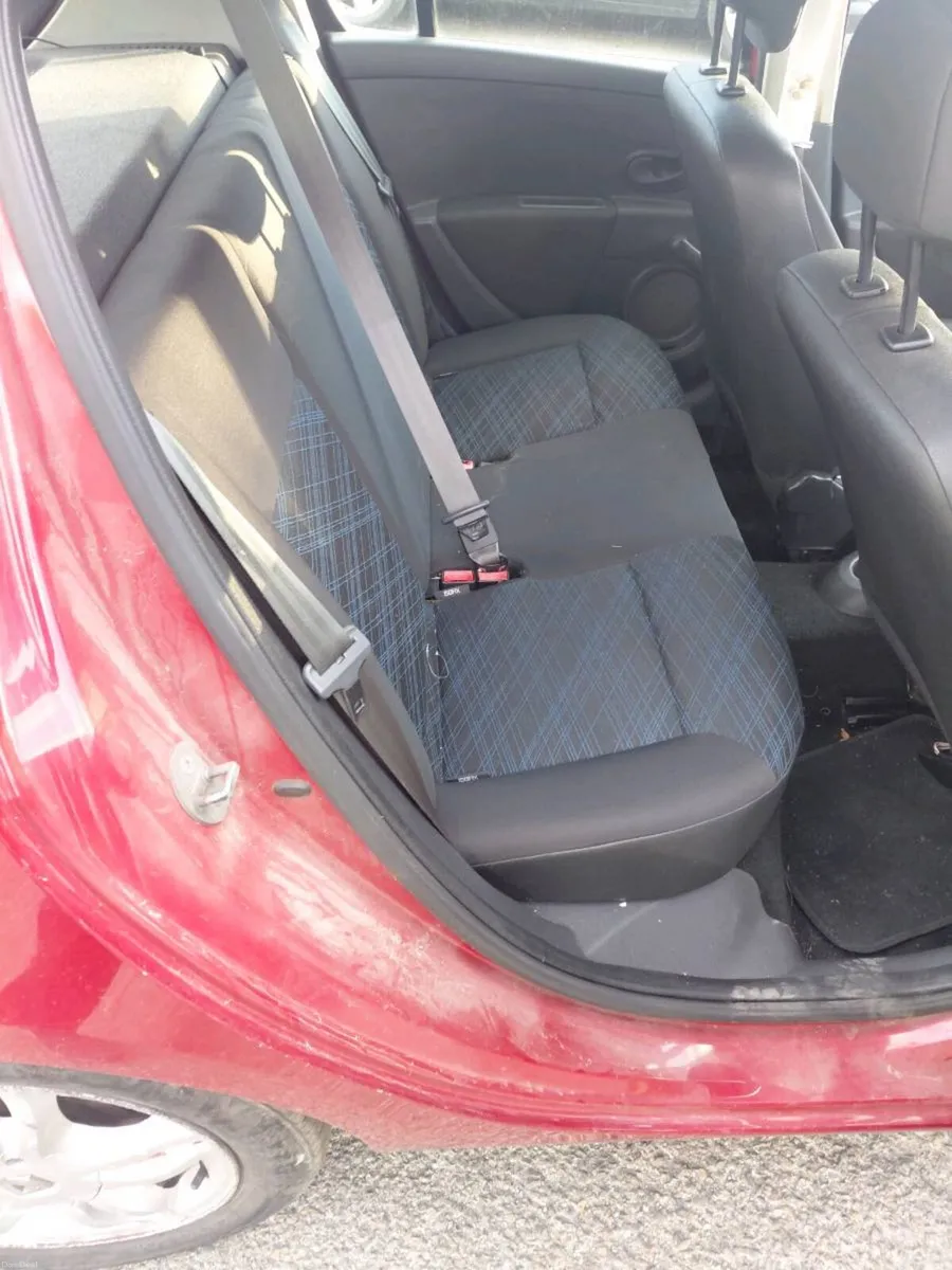 Car - Image 5