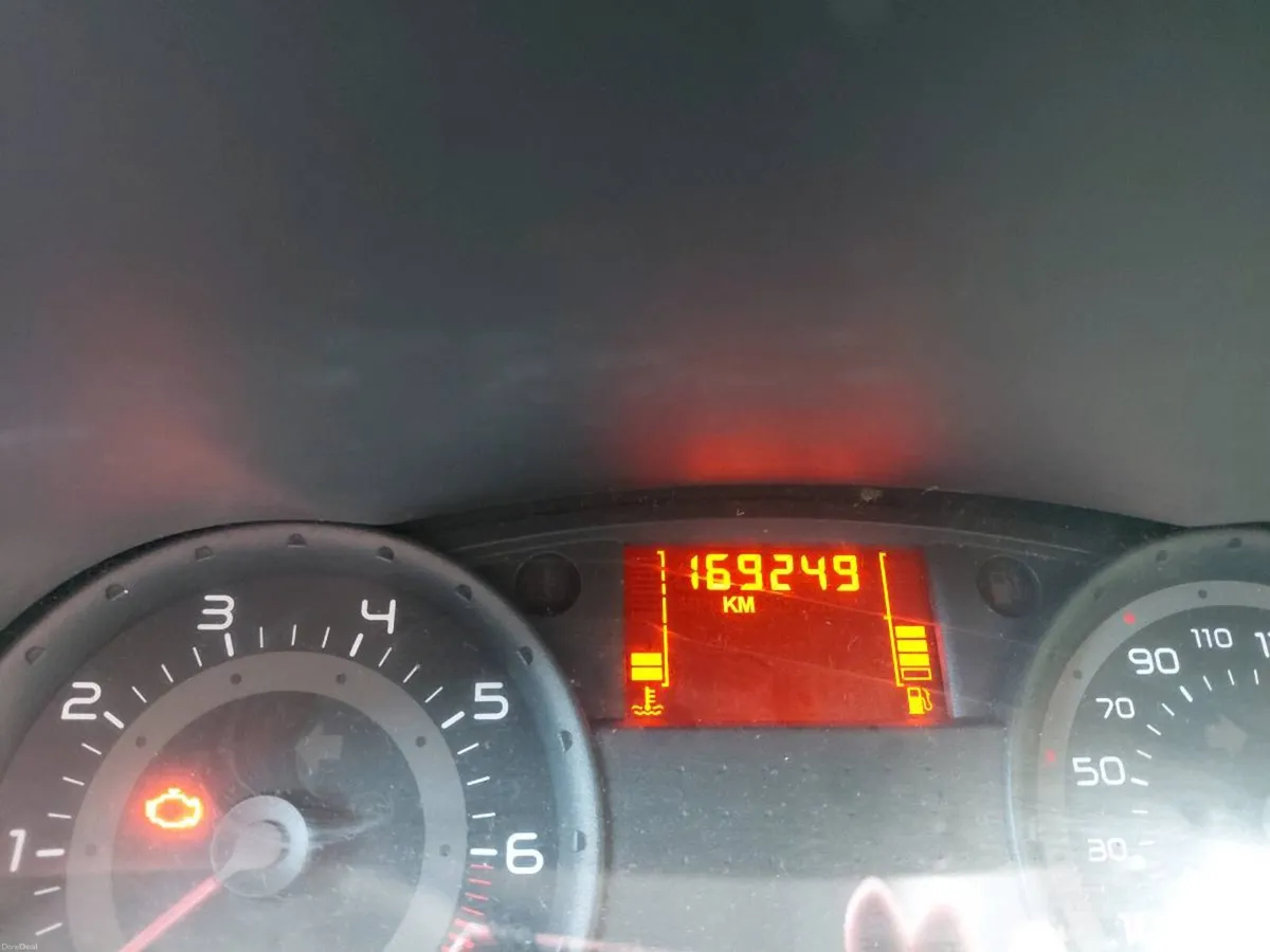 Car - Image 6