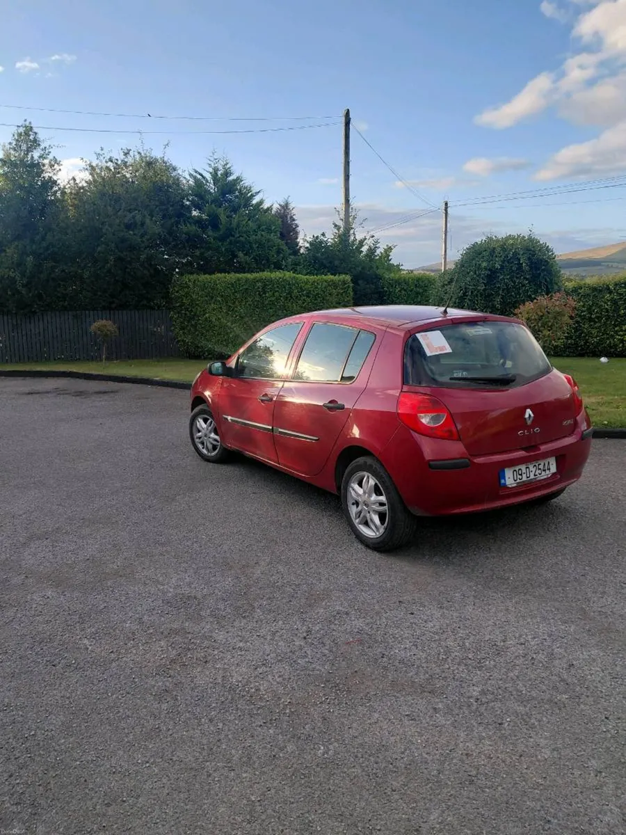 Car - Image 3