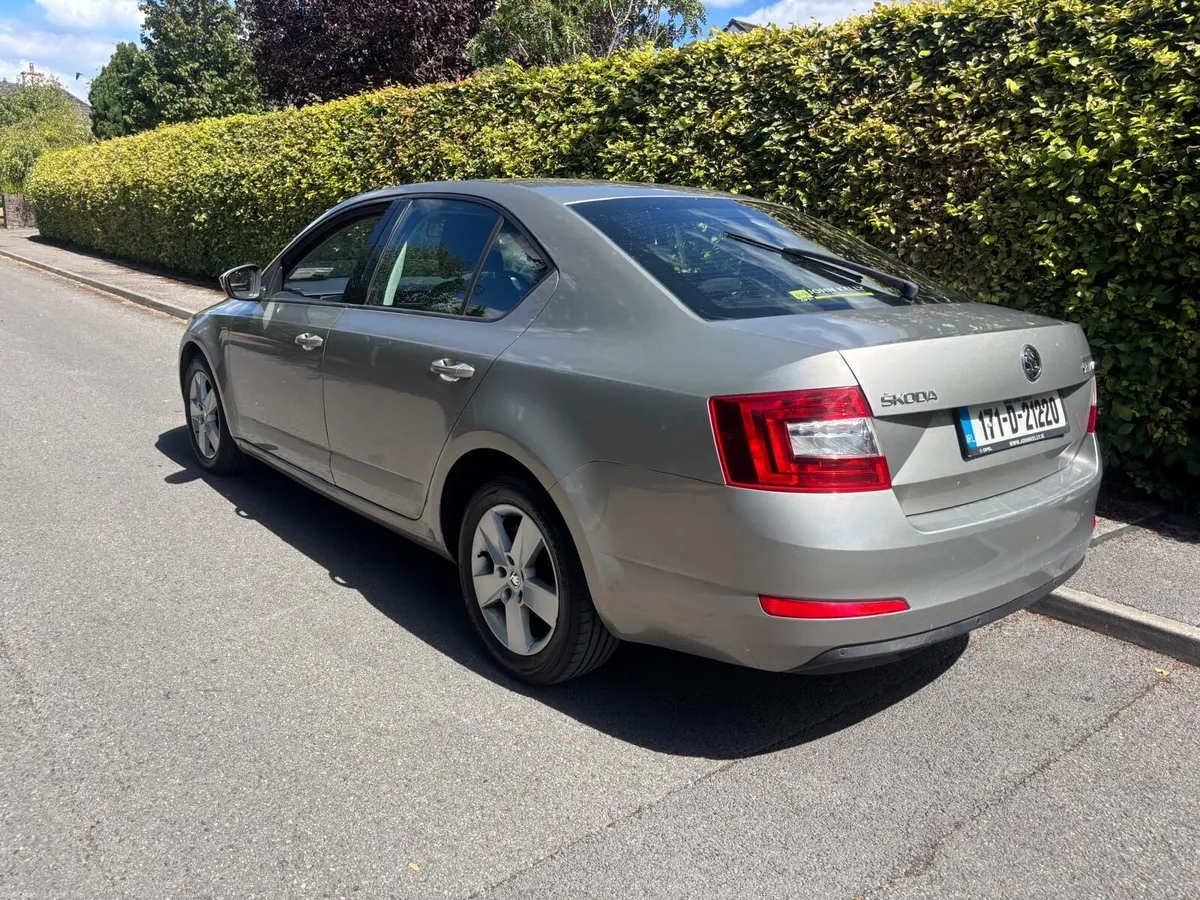 Octavia 1.6TDI AUTO!! NCT 02/27! Tax 01/27! - Image 2