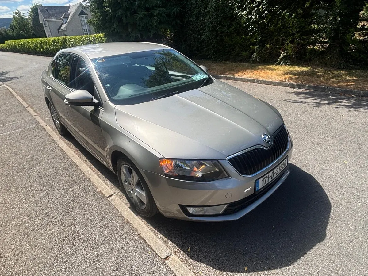 Octavia 1.6TDI AUTO!! NCT 02/27! Tax 01/27! - Image 4