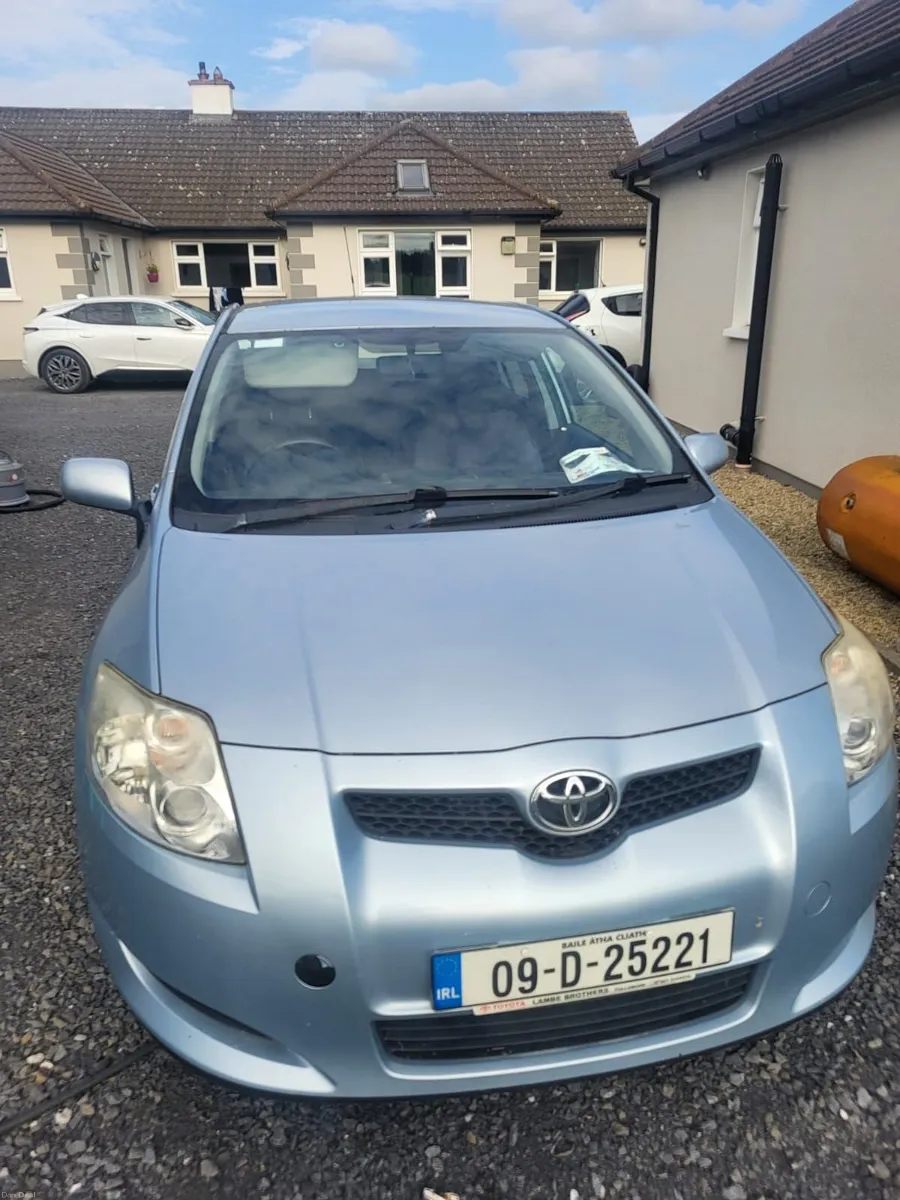 Toyota Auris 2009 - Image 4