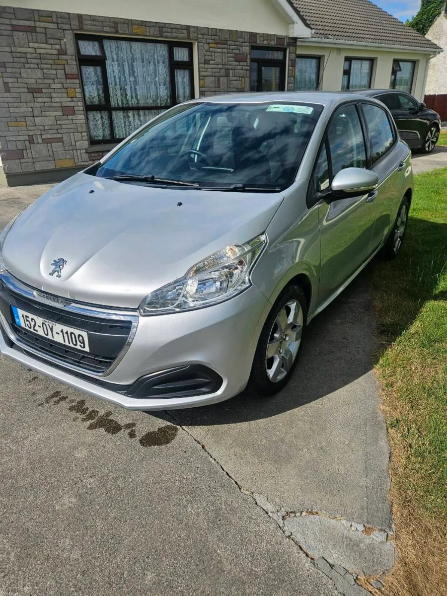 Car - Image 2