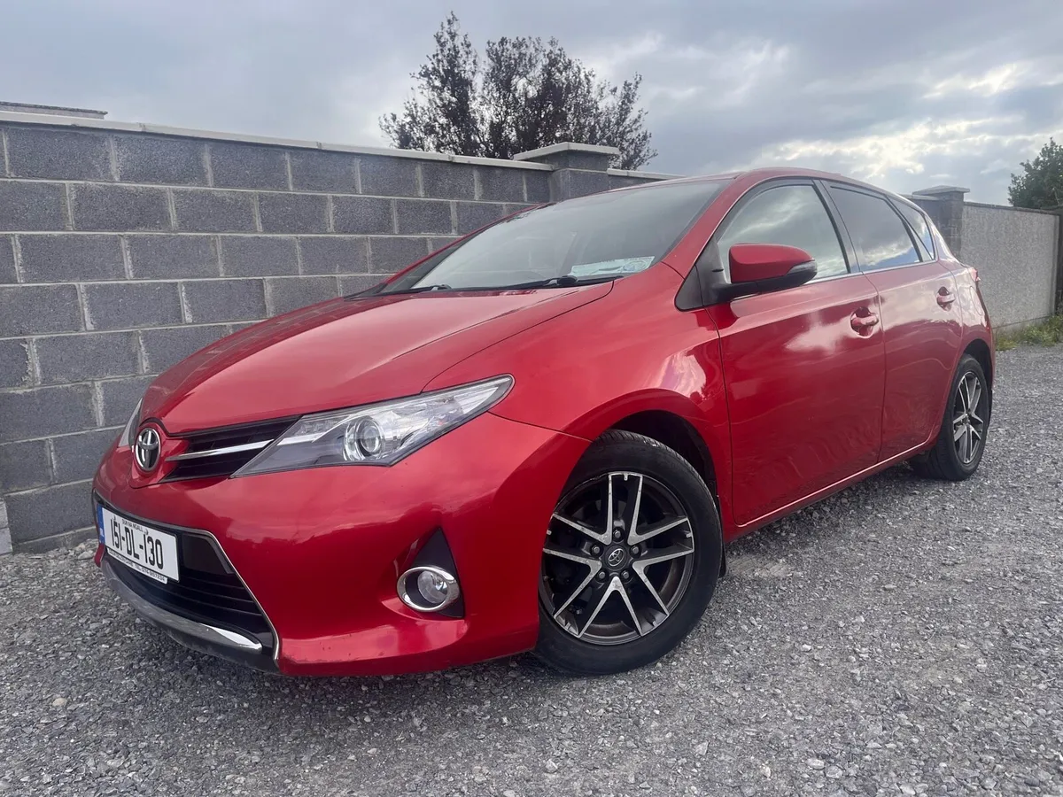 Toyota Auris NCT 05/27 - Image 2