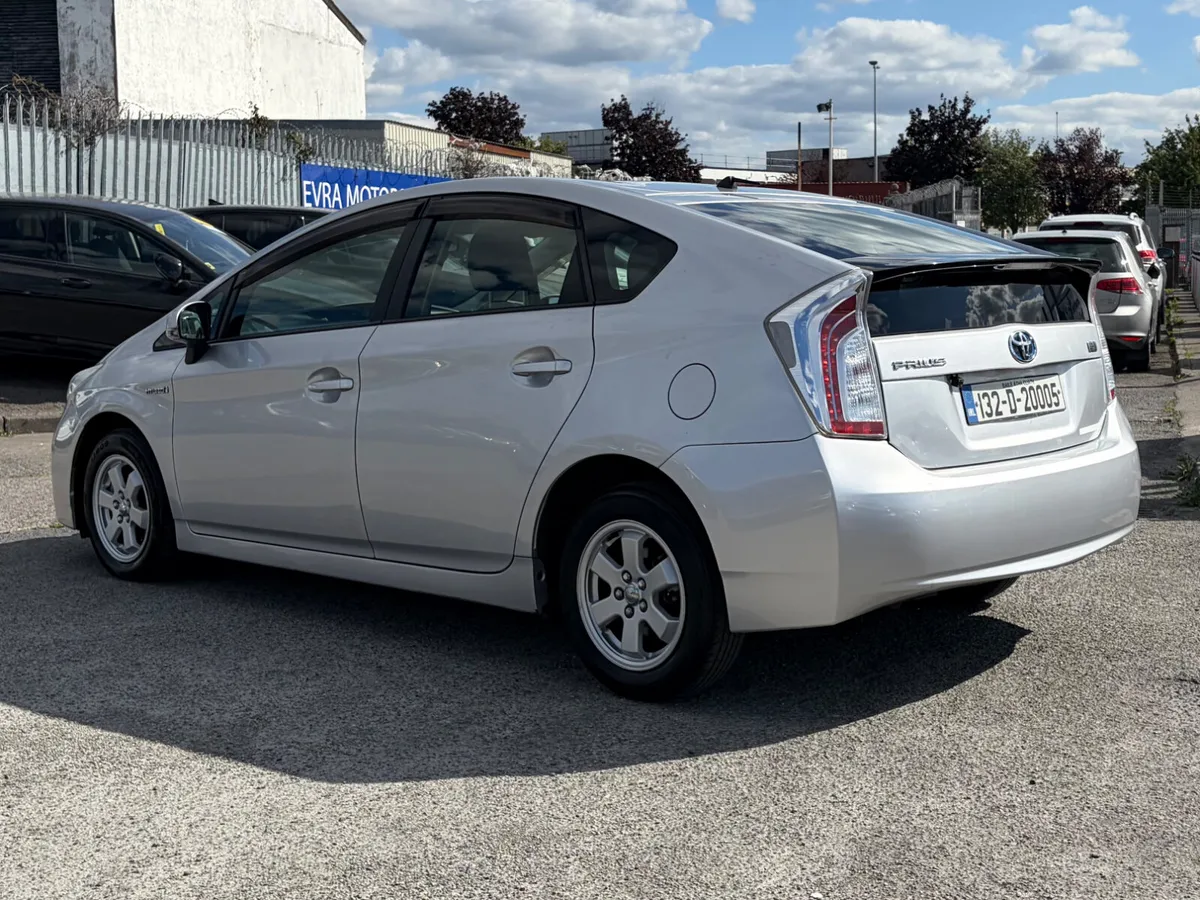2013 Toyota Prius 1.8 Hybrid Auto Nct 05/27 - Image 6
