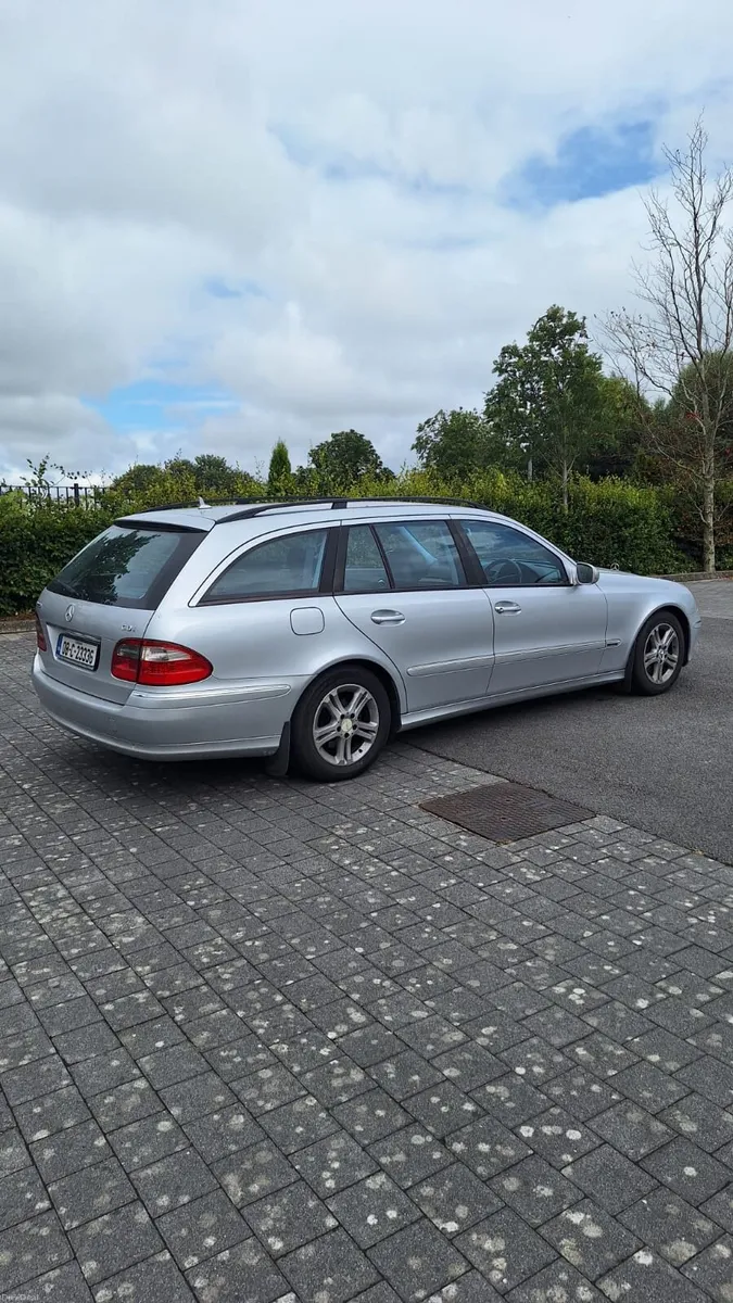 Mersedes Benz - Image 5