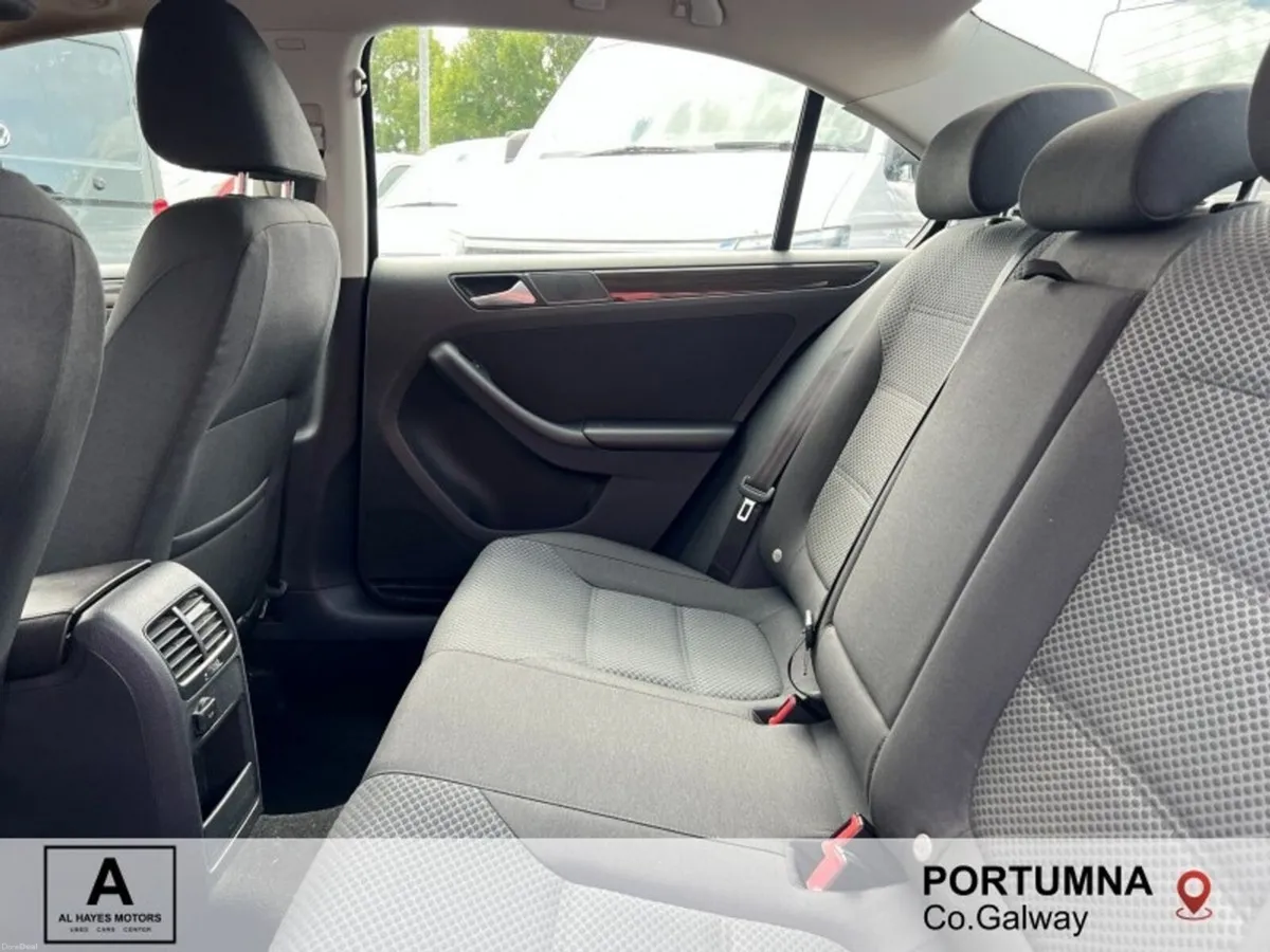 Volkswagen Jetta 2.0 TDI BMT 110HP COMFORTLINE - Image 5