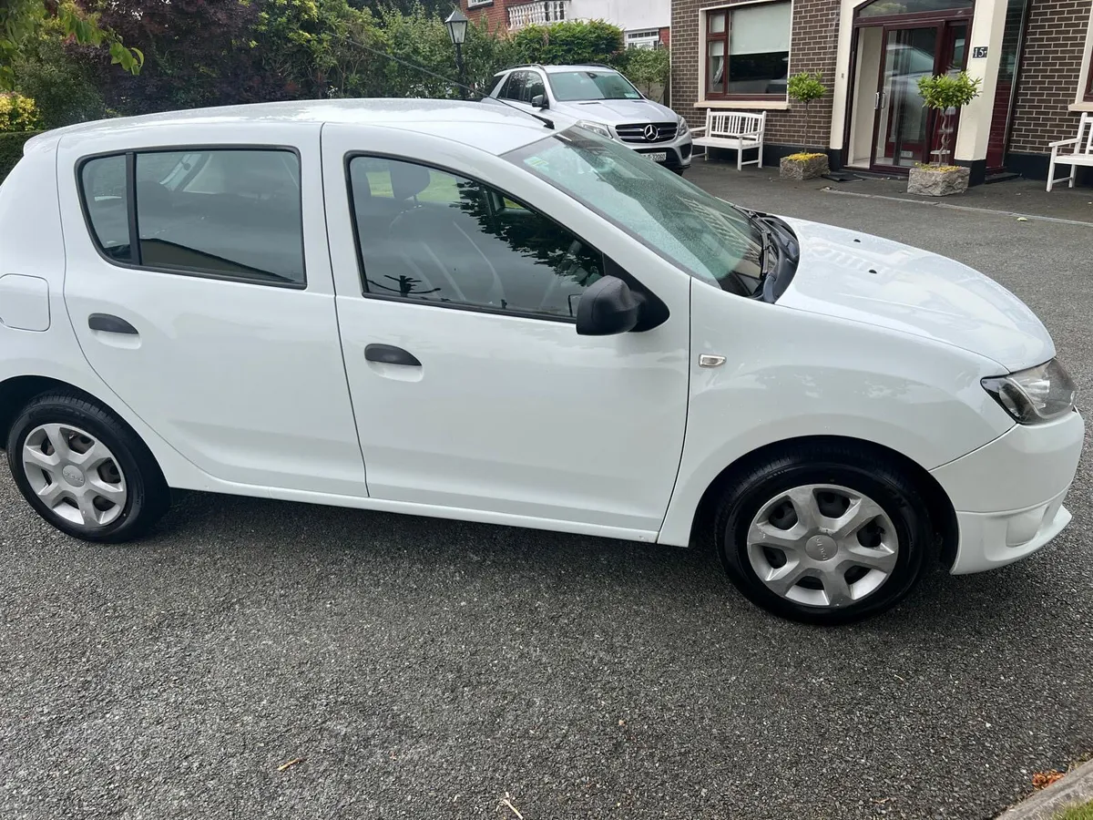 Dacia Sandero 2015 low kilometres - Image 1