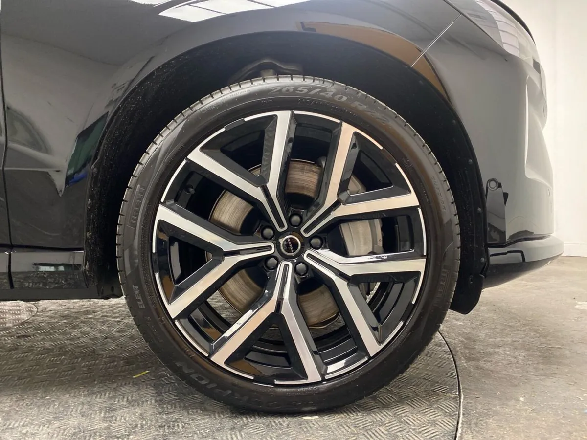 Volvo EX90 262 Twin motor Onyx Black with Dawn int - Image 5