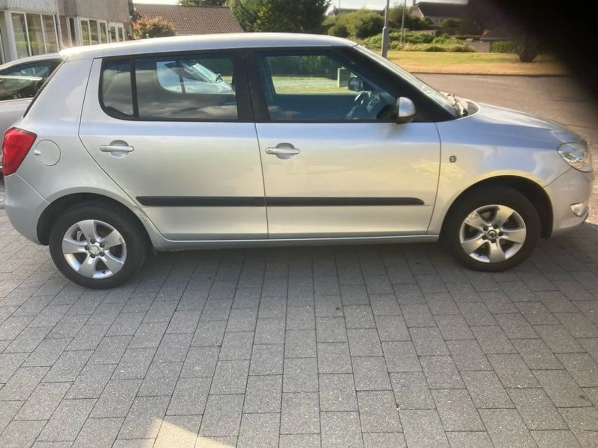 2011 Skoda Fabia - Image 2