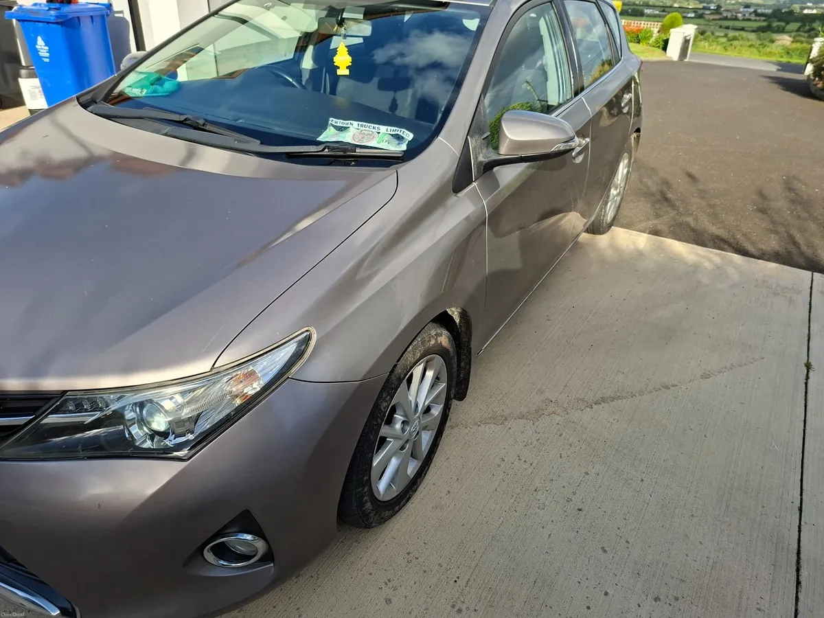 Toyota Auris 2014 - Image 5