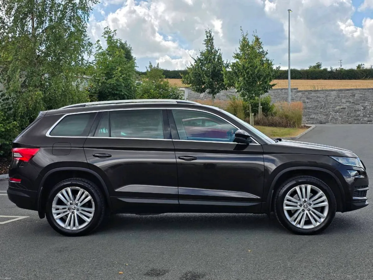 181 SKODA KODIAQ 2.0D 4X4 AUTOMATIC - Image 3